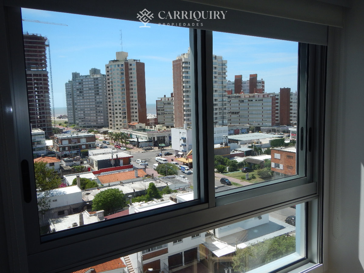 Apartamento ID.7128 - Apartamento en venta y alquiler de  3 dorm en Punta del Este