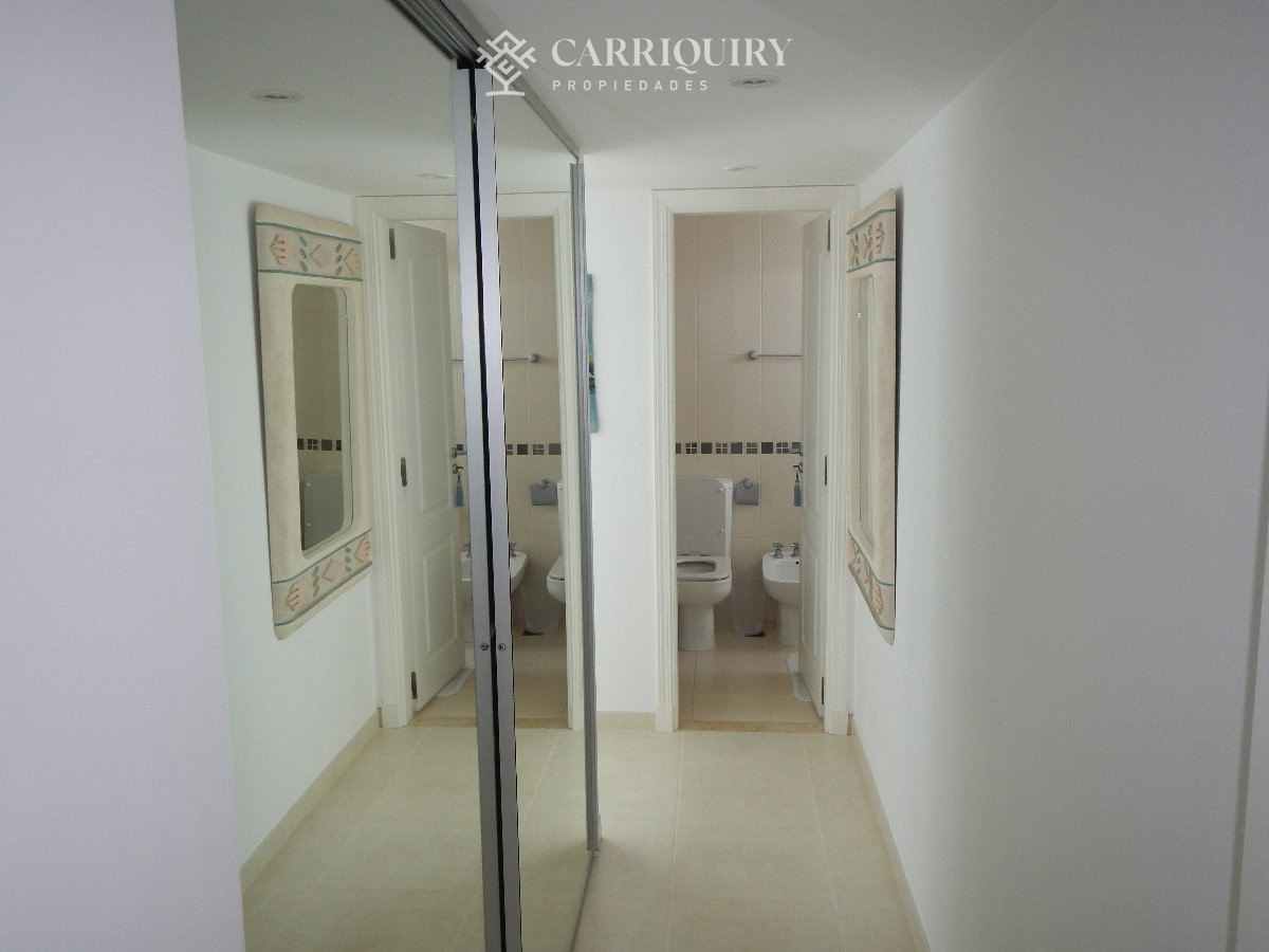 Apartamento ID.7128 - Apartamento en venta y alquiler de  3 dorm en Punta del Este