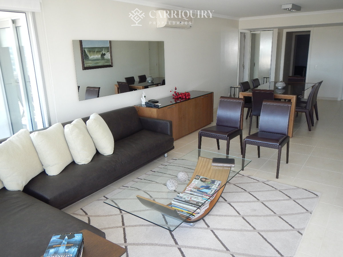 Apartamento ID.7128 - Apartamento en venta y alquiler de  3 dorm en Punta del Este