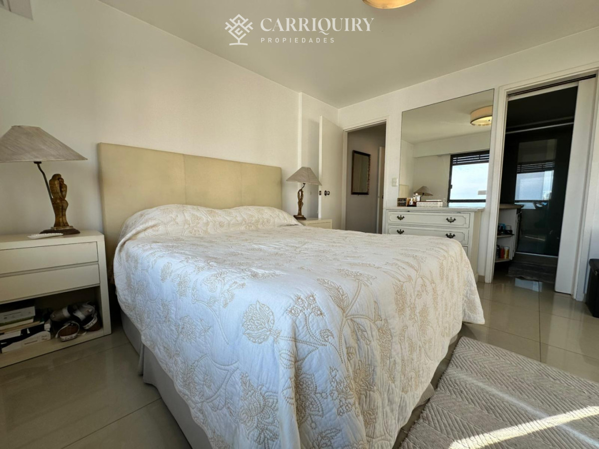 Apartamento ID.7780 - Apto en venta, Punta del este, playa brava.