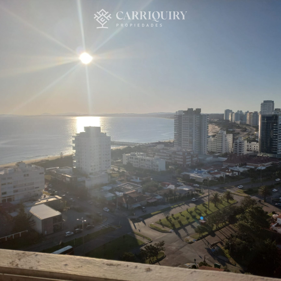 Apartamento ID.9613 - Apartamento en venta de 3 dormitorios en Punta del Este