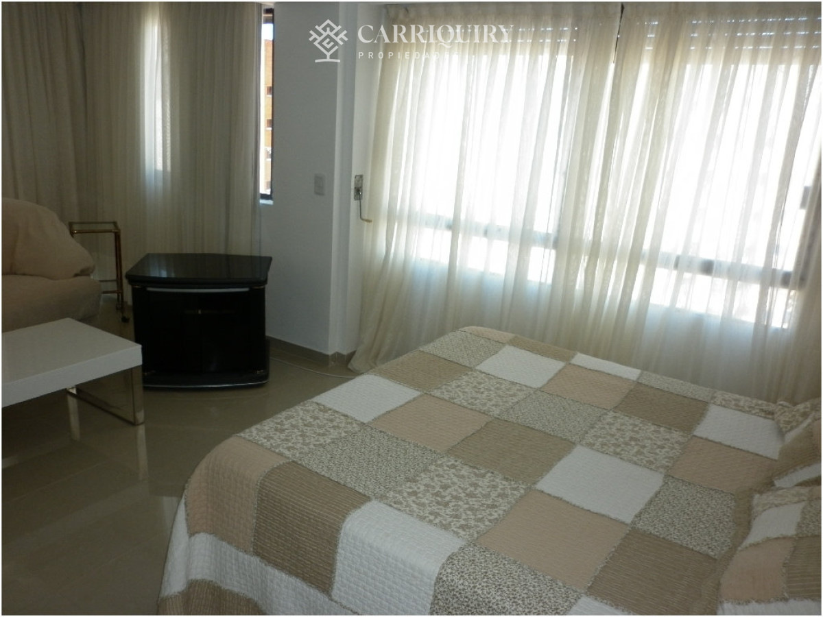 Apartamento ID.7780 - Apto en venta, Punta del este, playa brava.