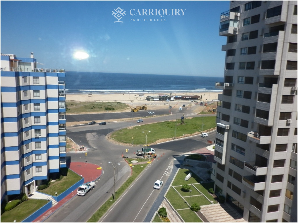 Apartamento ID.7780 - Apto en venta, Punta del este, playa brava.
