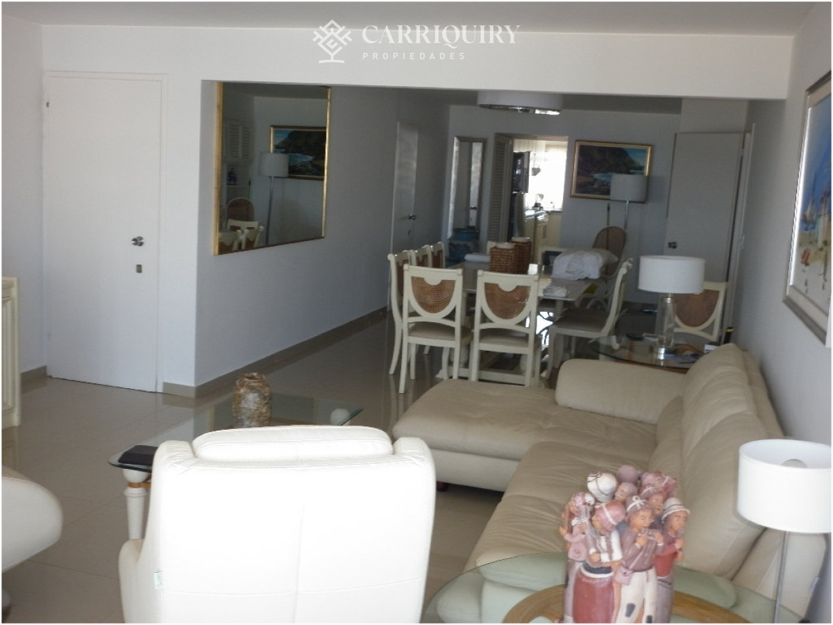 Apartamento ID.7780 - Apto en venta, Punta del este, playa brava.