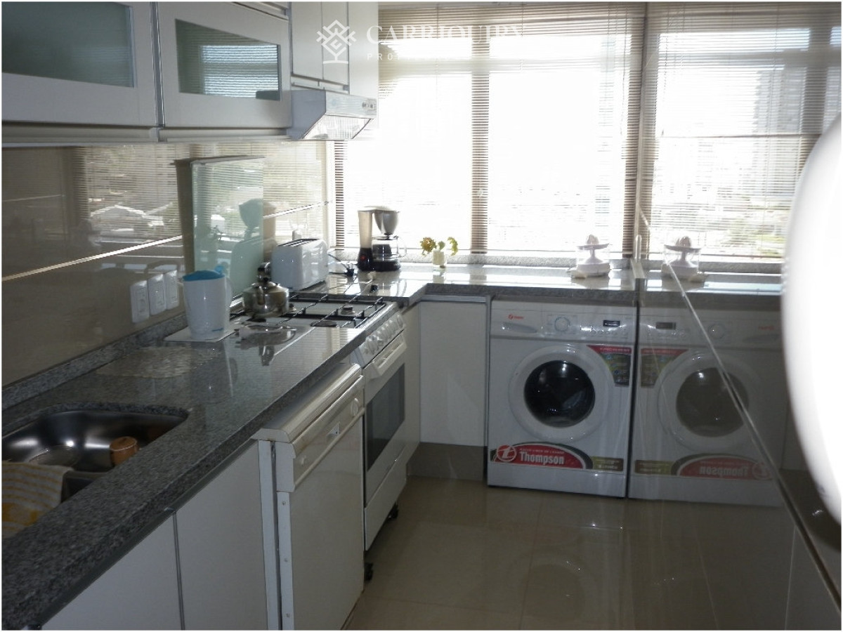 Apartamento ID.7780 - Apto en venta, Punta del este, playa brava.
