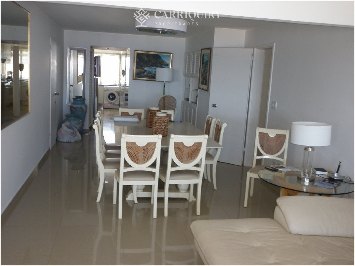 Apartamento ID.7780 - Apto en venta, Punta del este, playa brava.