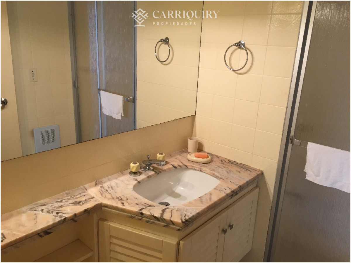 Apartamento ID.6029 - Apartamento en venta de 3 dormitorios y dependencia en Punta del Este