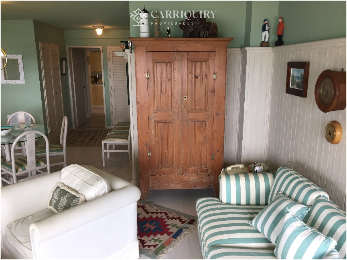 Apartamento ID.6029 - Apartamento en venta de 3 dormitorios y dependencia en Punta del Este