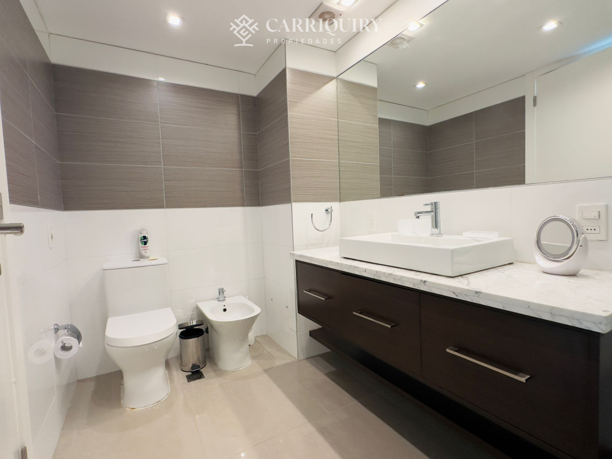 Apartamento ID.7834/APARTAMENTO-EN-VENTA-3-DORMITORIOS-PUNTA-DEL-ESTE - Penthouse en VENTA, 3 dormitorios en suite + Dependencia, vista 180°.