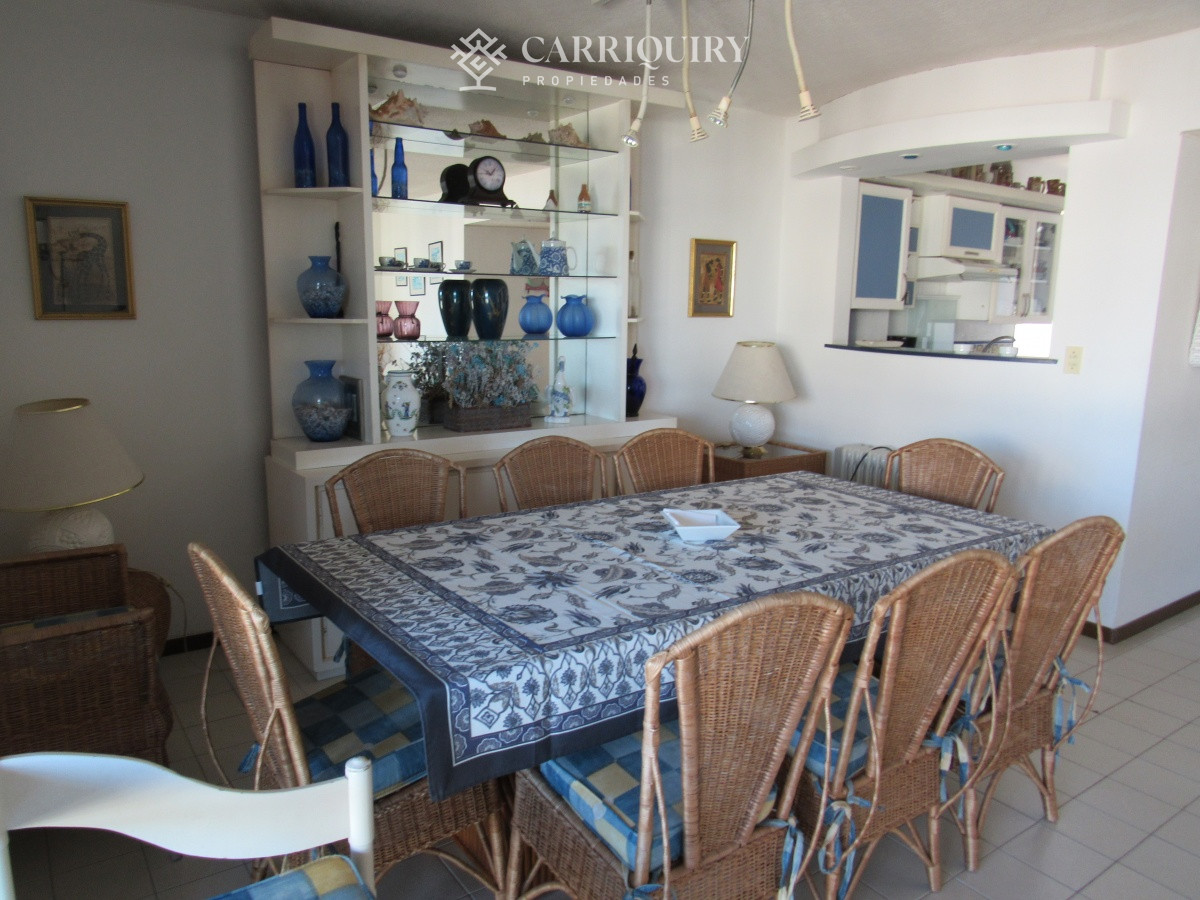 Apartamento ID.9613 - Apartamento en venta de 3 dormitorios en Punta del Este