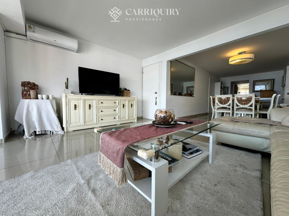 Apartamento ID.7780 - Apto en venta, Punta del este, playa brava.