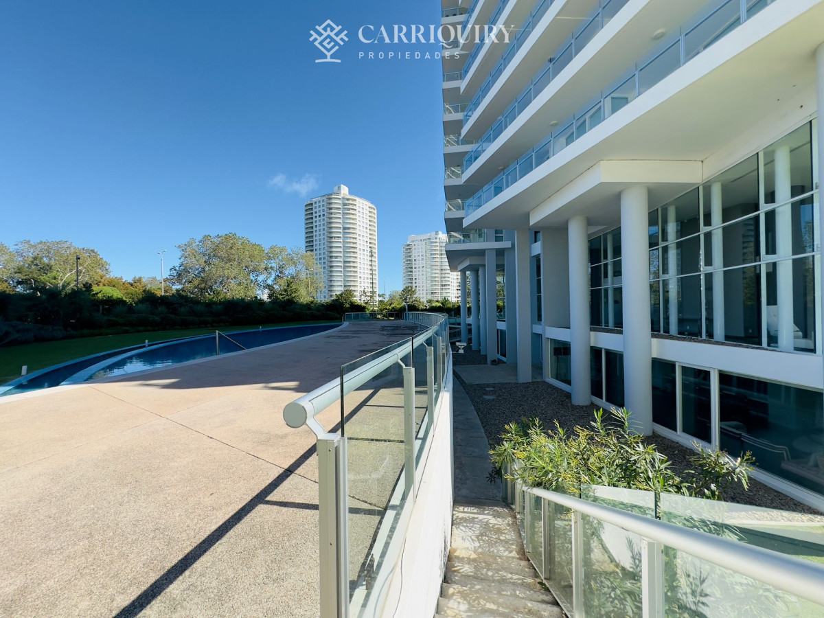 Apartamento ID.7834/APARTAMENTO-EN-VENTA-3-DORMITORIOS-PUNTA-DEL-ESTE - Penthouse en VENTA, 3 dormitorios en suite + Dependencia, vista 180°.