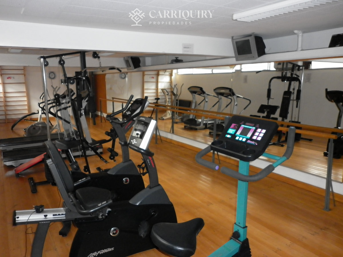 Apartamento ID.6029 - Apartamento en venta de 3 dormitorios y dependencia en Punta del Este