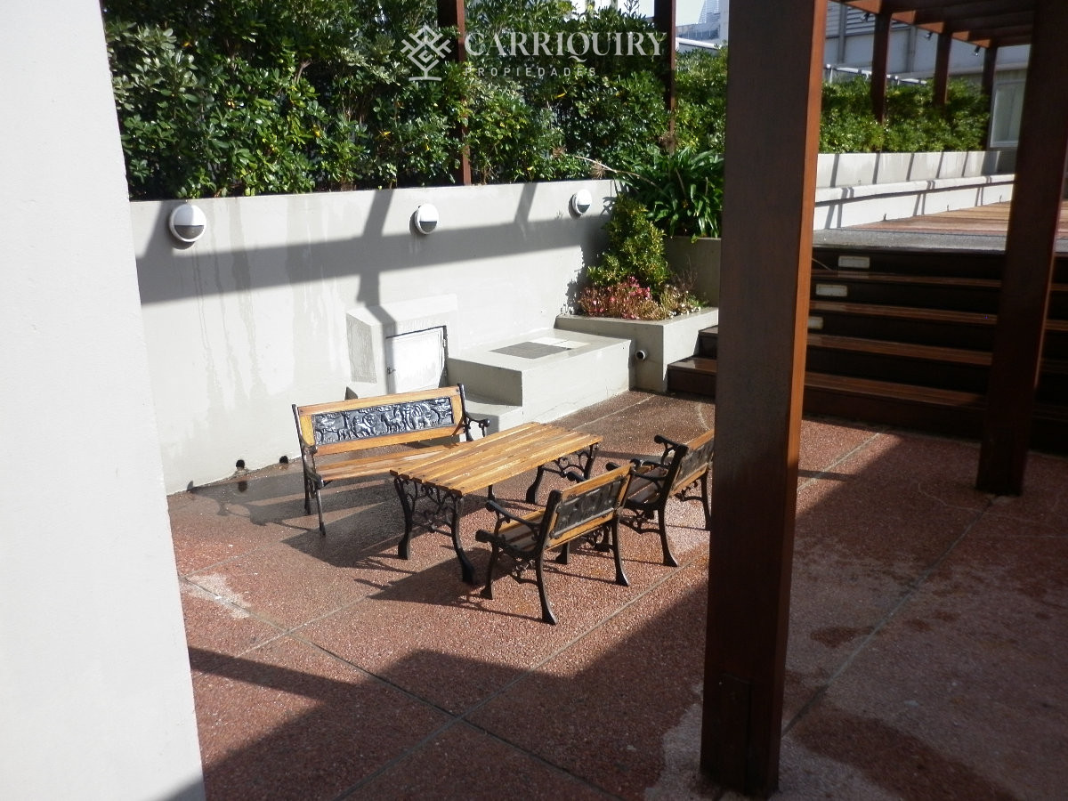 Apartamento ID.6029 - Apartamento en venta de 3 dormitorios y dependencia en Punta del Este