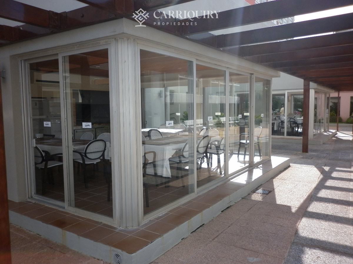 Apartamento ID.6029 - Apartamento en venta de 3 dormitorios y dependencia en Punta del Este