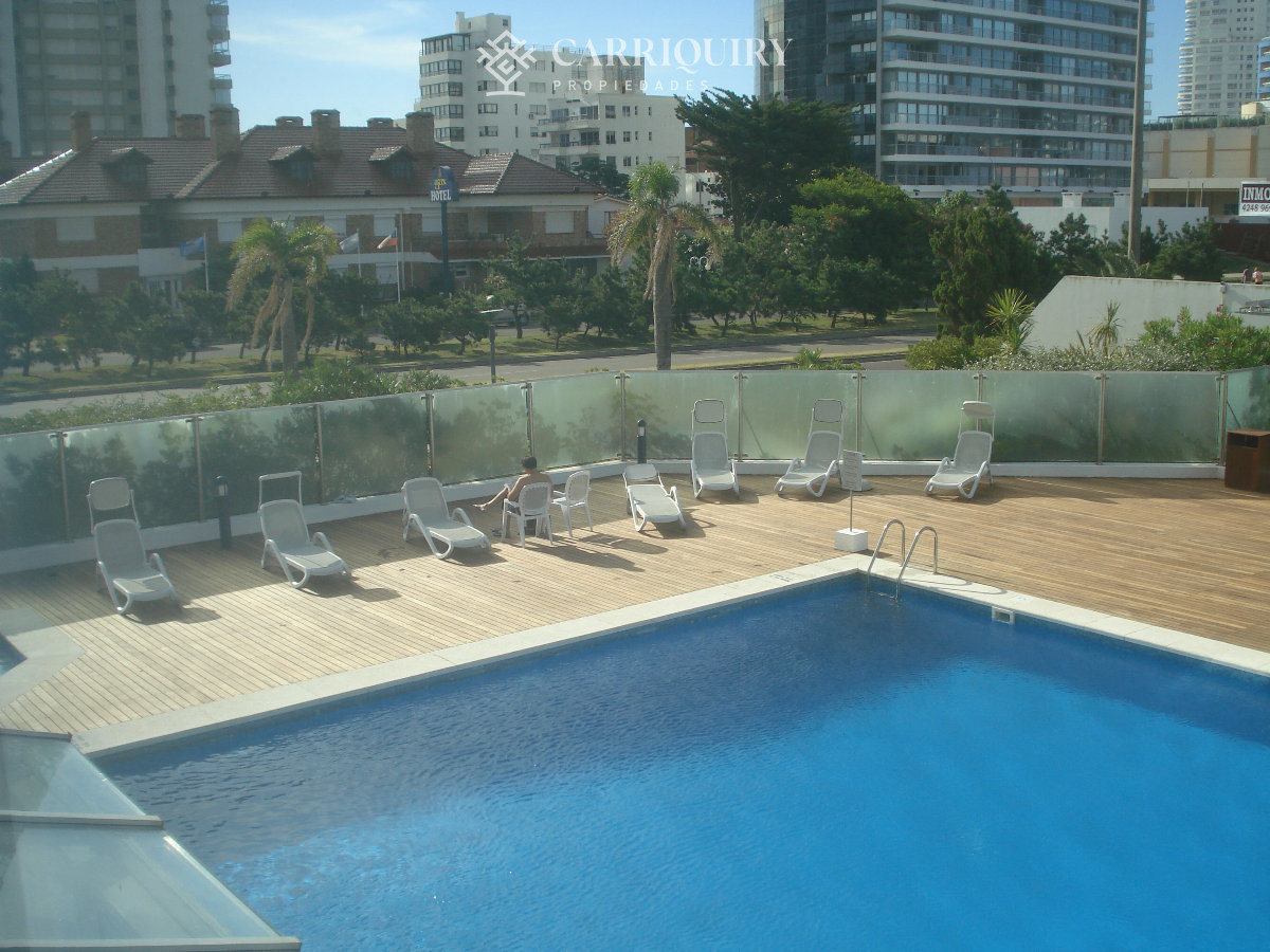 Apartamento ID.7128 - Apartamento en venta y alquiler de  3 dorm en Punta del Este