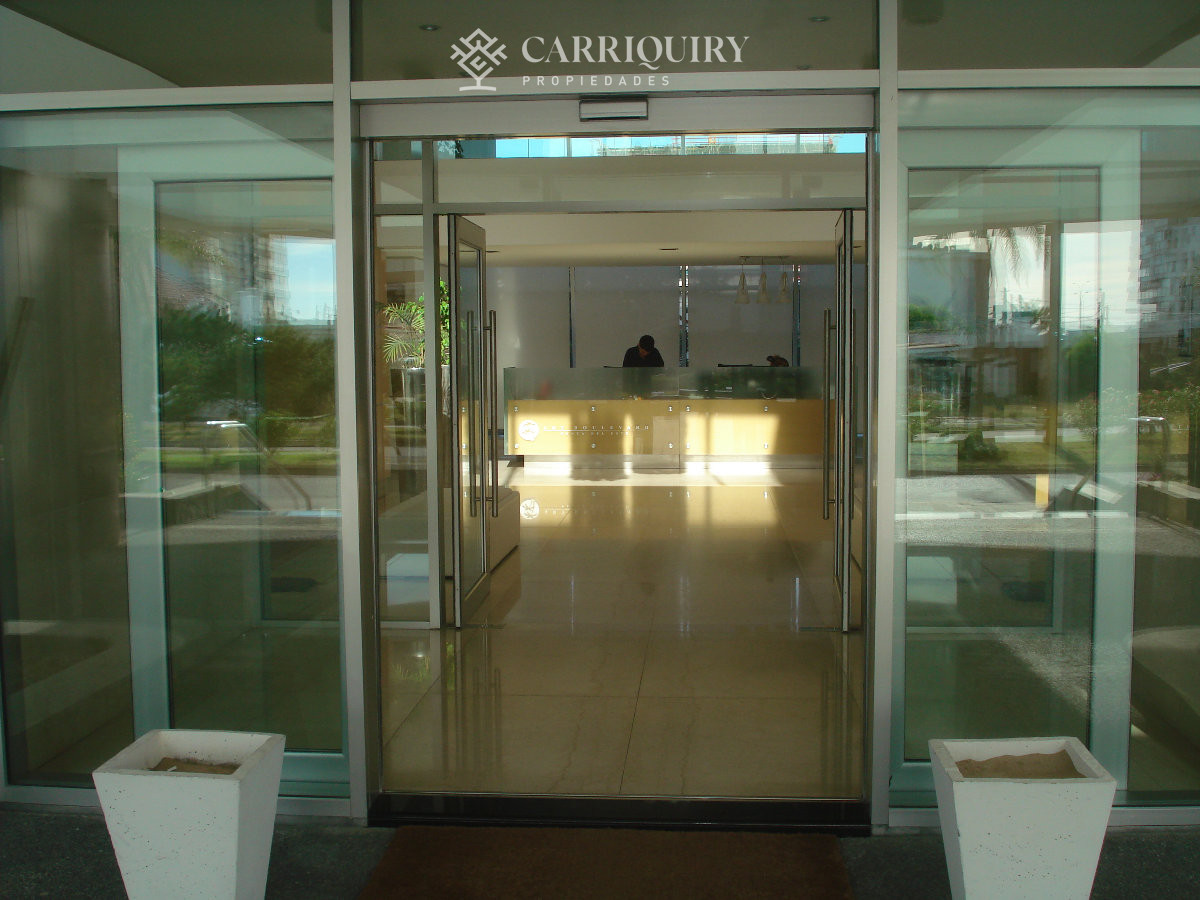 Apartamento ID.7128 - Apartamento en venta y alquiler de  3 dorm en Punta del Este