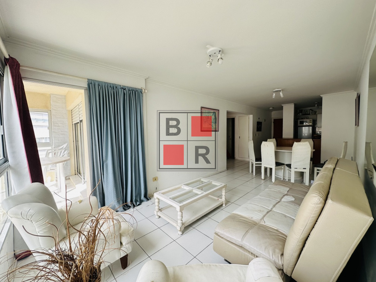 Apartamento ID.1222 - Alquiler y venta de apartamento de 1 dormitorio y medio en Punta del Este