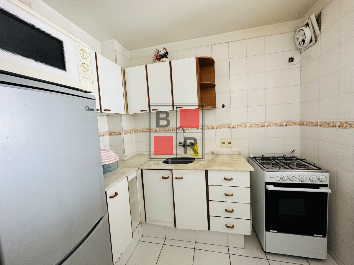Apartamento ID.1222 - Alquiler y venta de apartamento de 1 dormitorio y medio en Punta del Este