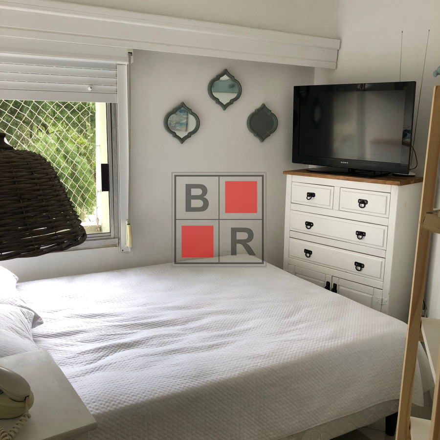 Apartamento ID.920 -  Apartamento en venta de un dormitorio y gran playroom en Punta del Este