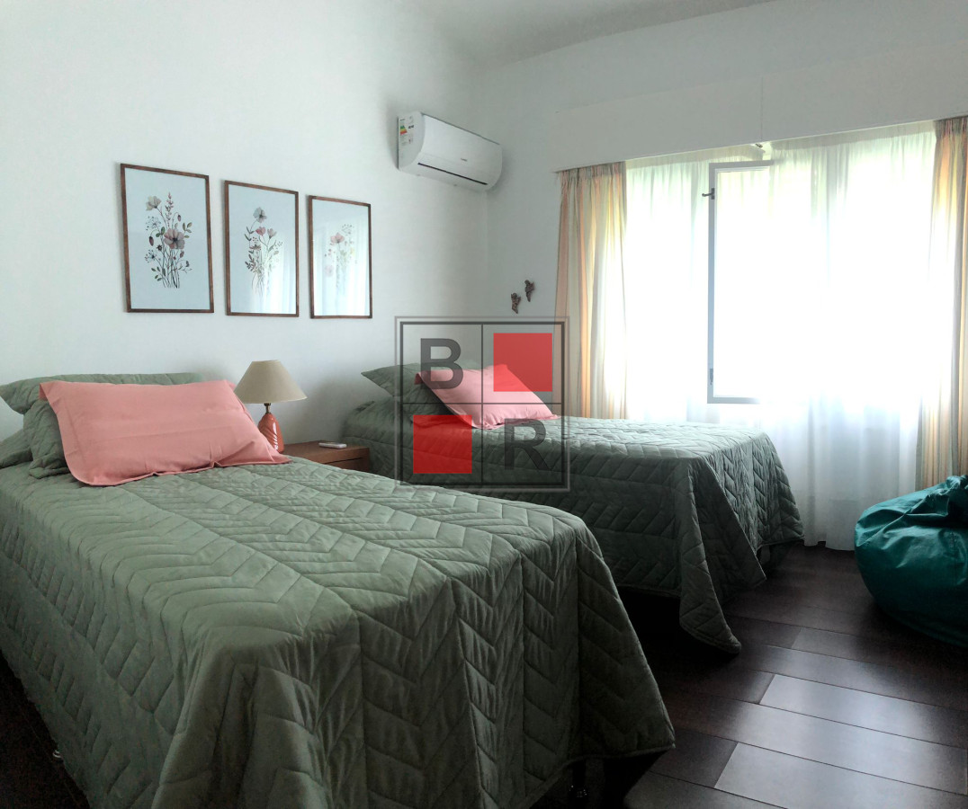 Casa ID.869 - Alquiler de casa de 3 dormitorios en Punta del Este