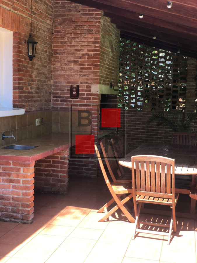 Casa ID.869 - Alquiler de casa de 3 dormitorios en Punta del Este