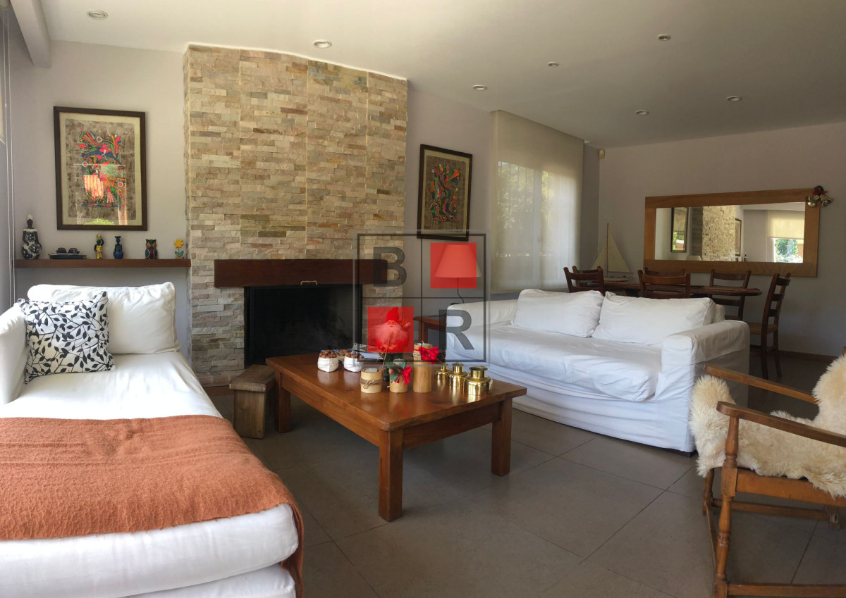 Casa ID.869 - Alquiler de casa de 3 dormitorios en Punta del Este