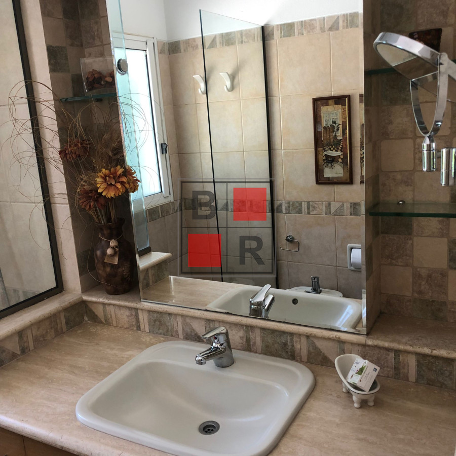 Casa ID.869 - Alquiler de casa de 3 dormitorios en Punta del Este