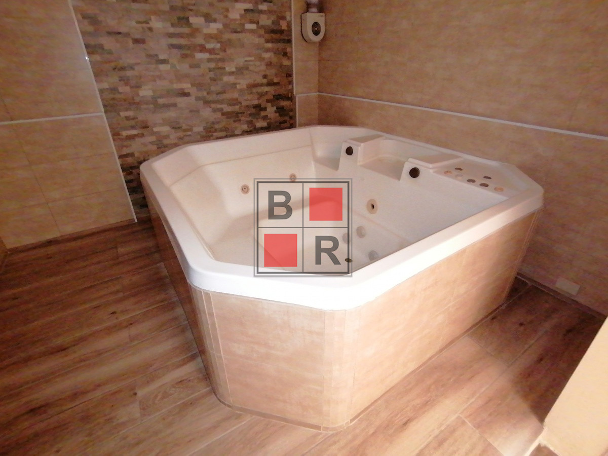 Apartamento ID.1222 - Alquiler y venta de apartamento de 1 dormitorio y medio en Punta del Este
