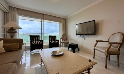 Venta y alquiler de apartamento de 3 dormitorios en Punta del Este