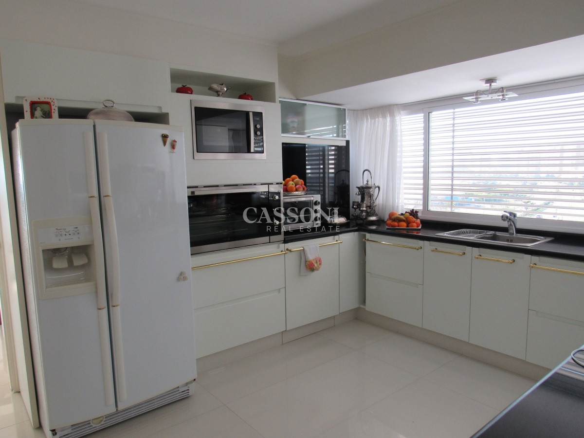 Apartamento ID.165 - Venta de apartamento de 3 dormitorios en Punta del Este