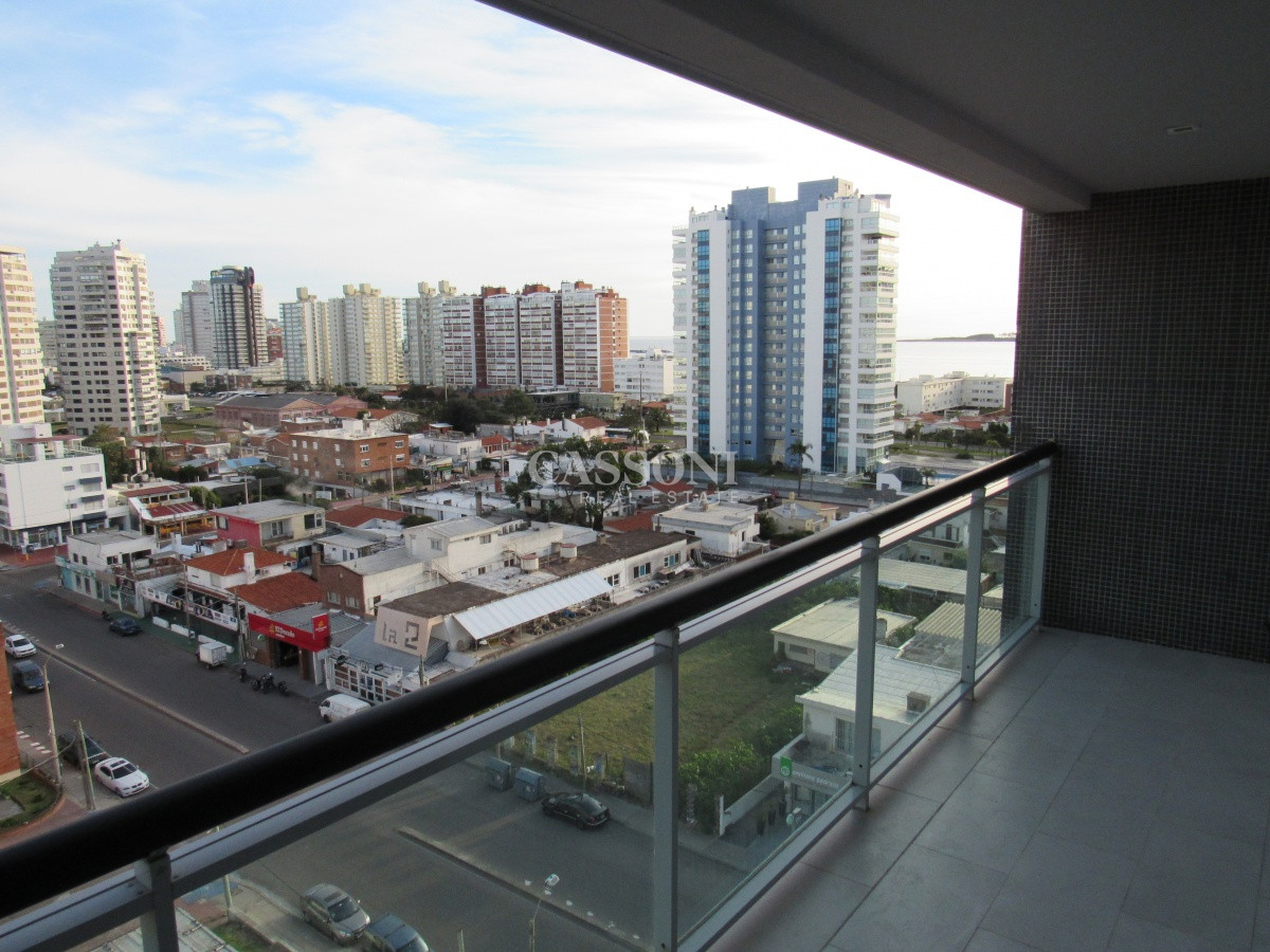 Apartamento ID.553 - Venta apartamento de 2 dor con parrillero, balcón en Puta del Este