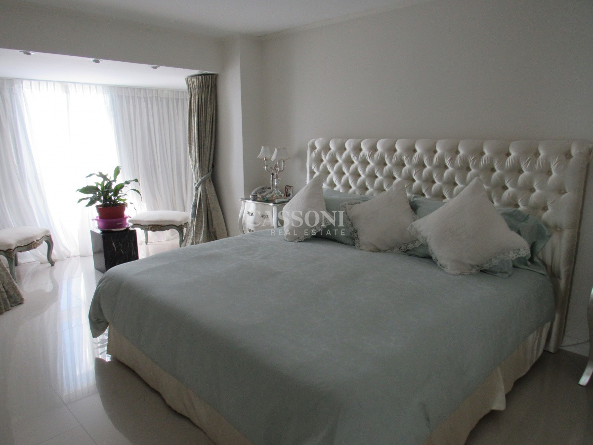 Apartamento ID.165 - Venta de apartamento de 3 dormitorios en Punta del Este
