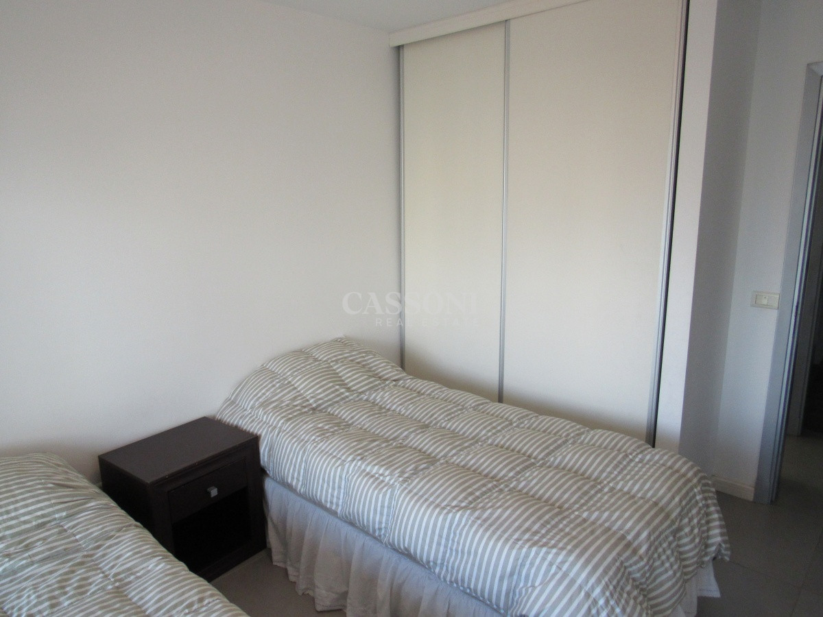 Apartamento ID.553 - Venta apartamento de 2 dor con parrillero, balcón en Puta del Este