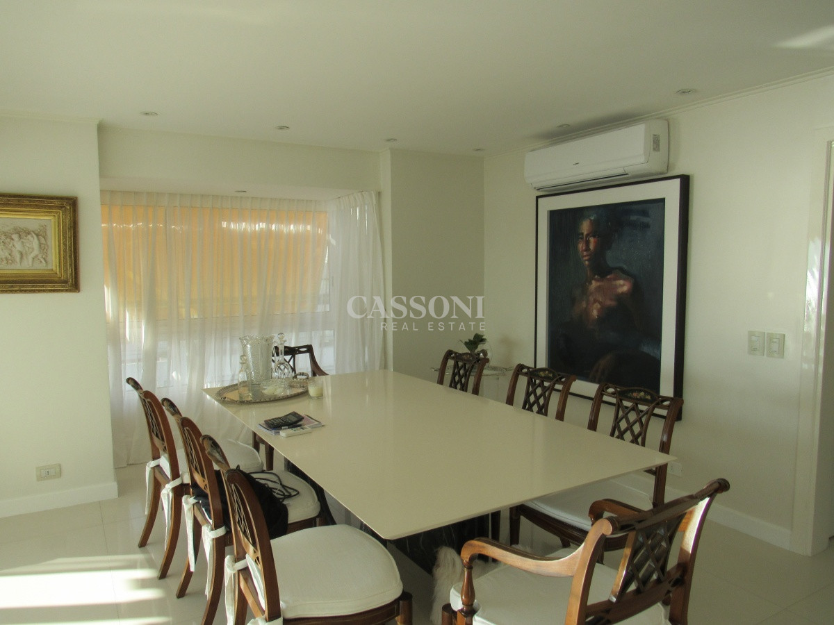 Apartamento ID.165 - Venta de apartamento de 3 dormitorios en Punta del Este