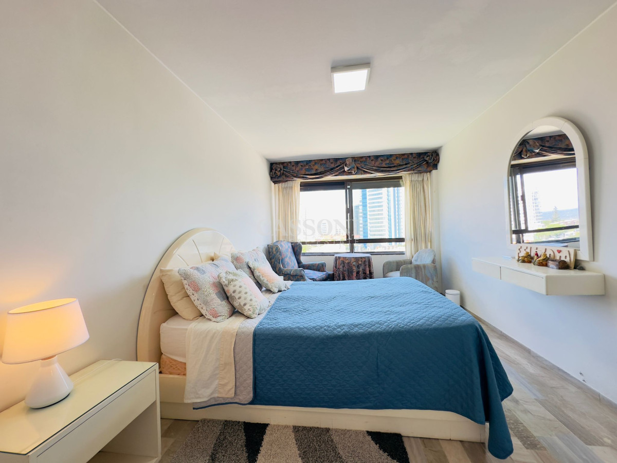 Apartamento ID.2055 - Apartamento en venta de 3 dormitorios en Punta del Este
