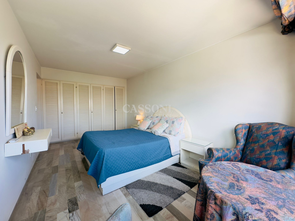 Apartamento ID.2055 - Apartamento en venta de 3 dormitorios en Punta del Este