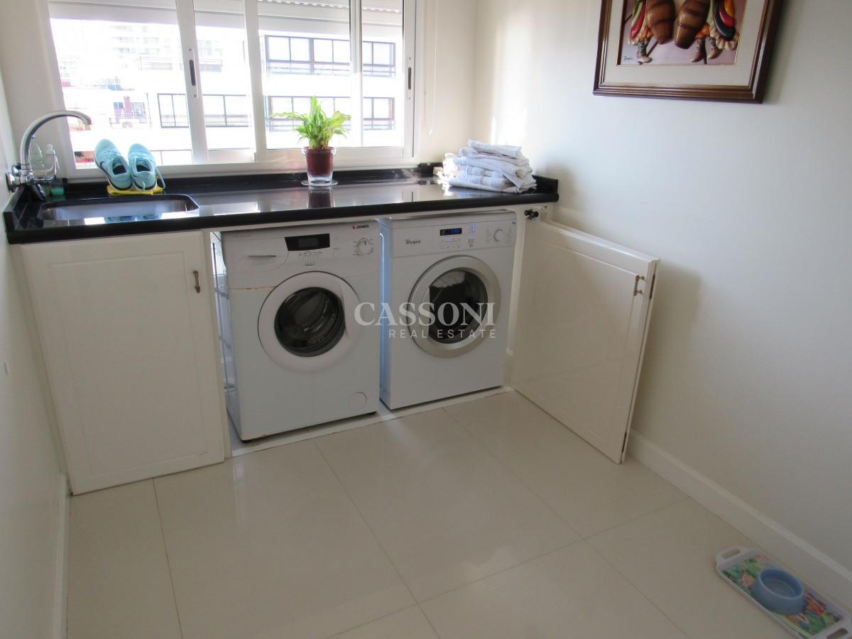 Apartamento ID.165 - Venta de apartamento de 3 dormitorios en Punta del Este