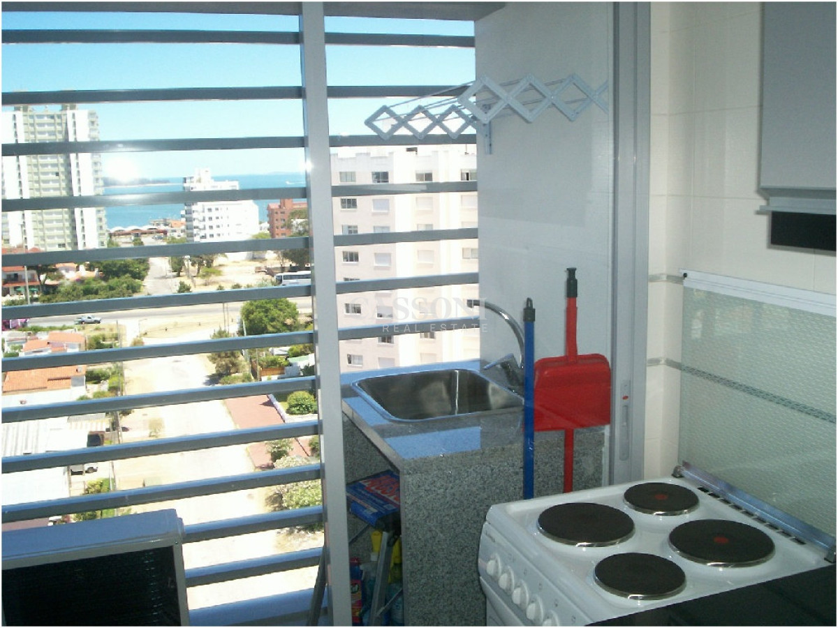 Apartamento ID.553 - Venta apartamento de 2 dor con parrillero, balcón en Puta del Este