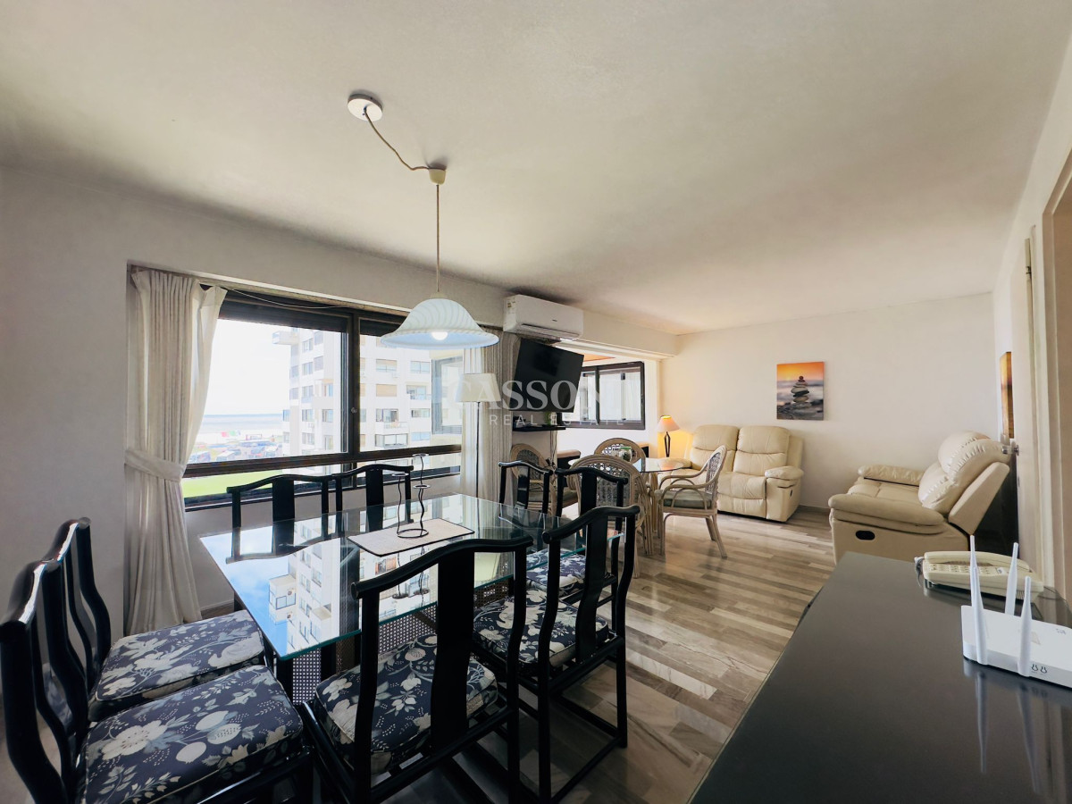 Apartamento ID.2055 - Apartamento en venta de 3 dormitorios en Punta del Este