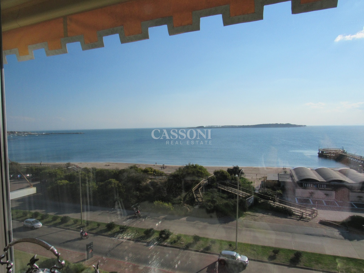 Apartamento ID.165 - Venta de apartamento de 3 dormitorios en Punta del Este