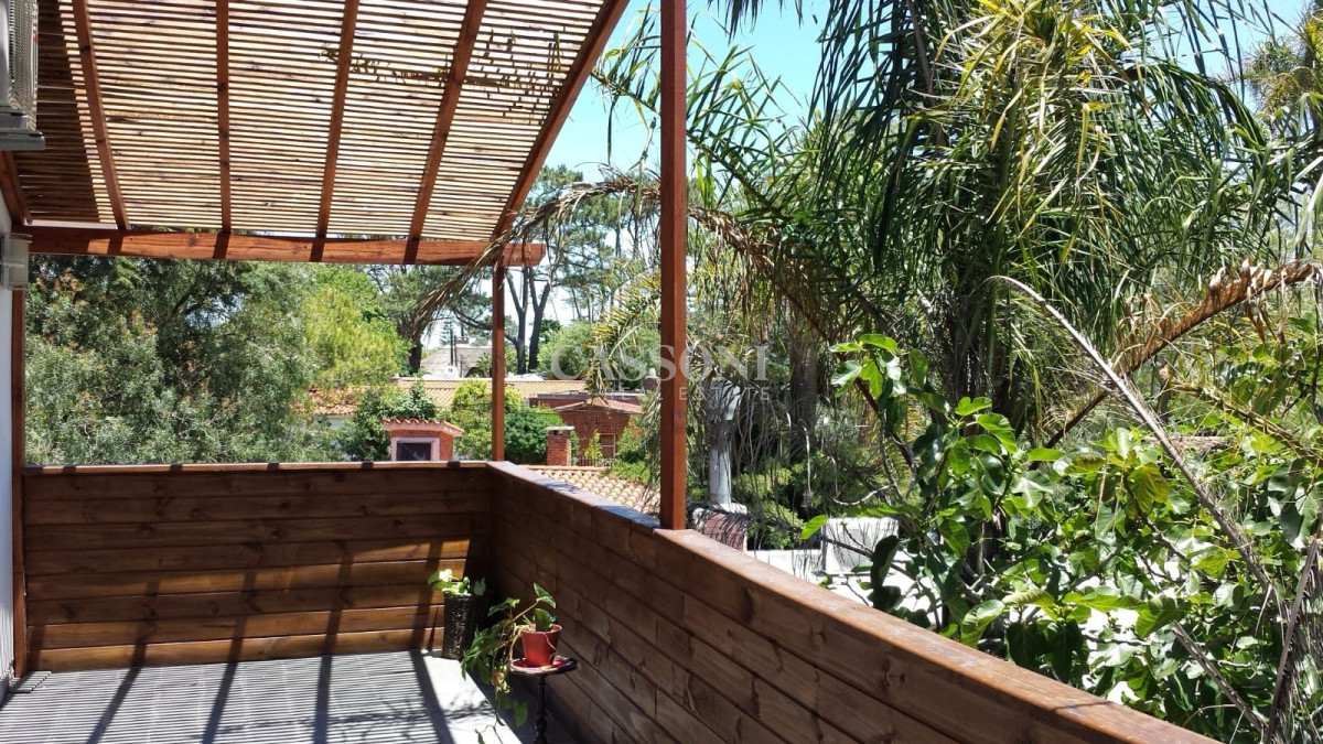 Casa ID.756 - Venta casa de 6 dormitorios en  Punta del Este