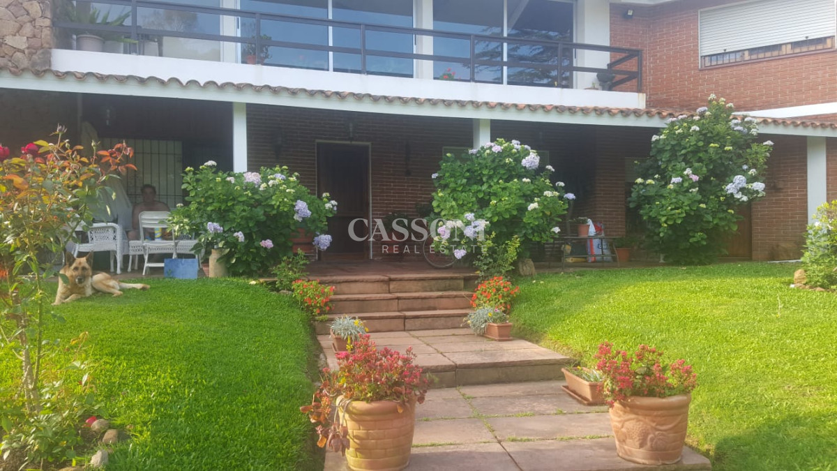 Casa ID.756 - Venta casa de 6 dormitorios en  Punta del Este