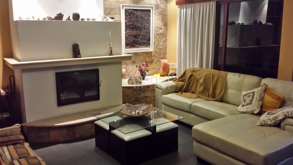 Casa ID.756 - Venta casa de 6 dormitorios en  Punta del Este