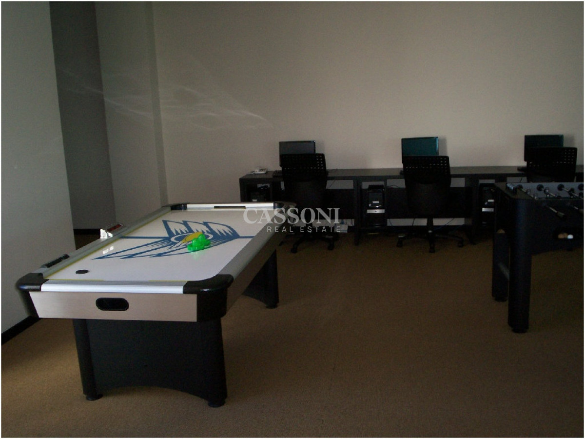 Apartamento ID.2217 - Alquiler de apartamento de 3 dormitorios +dep de servicio en Punta del Este