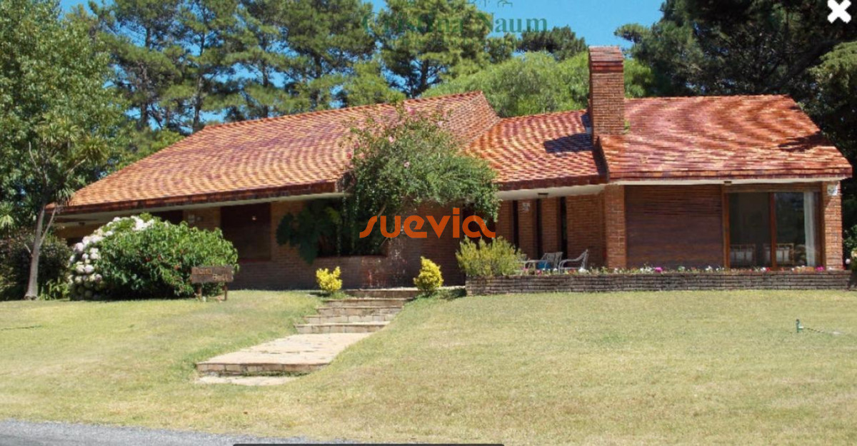 Casa ID.4328 - Venta de casa de 3 dormitorios en Punta del Este 