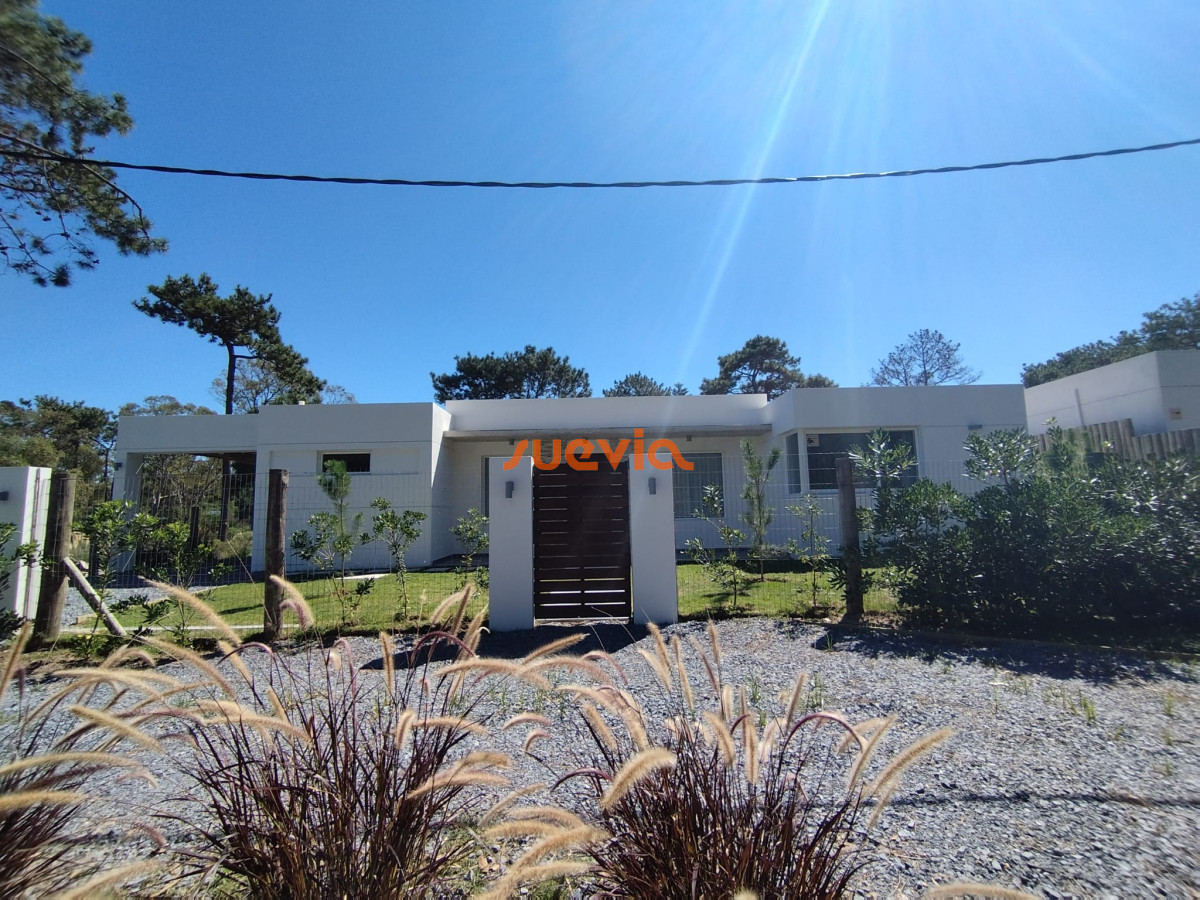 Casa ID.3651 - Venta  de Casa en la barra- Maldonado