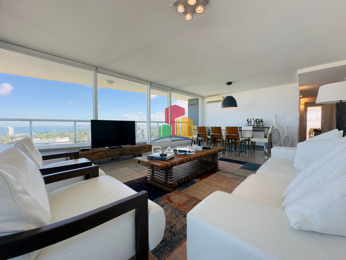 Apartamento ID.2107 - Penthouse en VENTA, 3 dormitorios en suite + Dependencia, vista 360°.