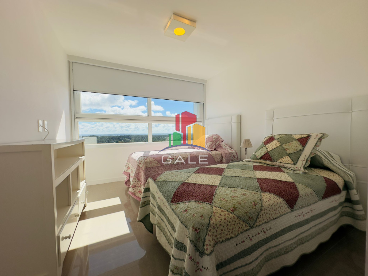 Apartamento ID.2107 - Penthouse en VENTA, 3 dormitorios en suite + Dependencia, vista 360°.