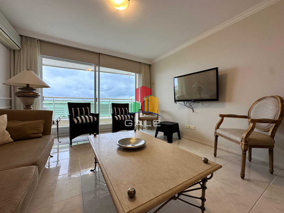 Venta y alquiler de apartamento de 3 dormitorios en Punta del Este - GAL4464A